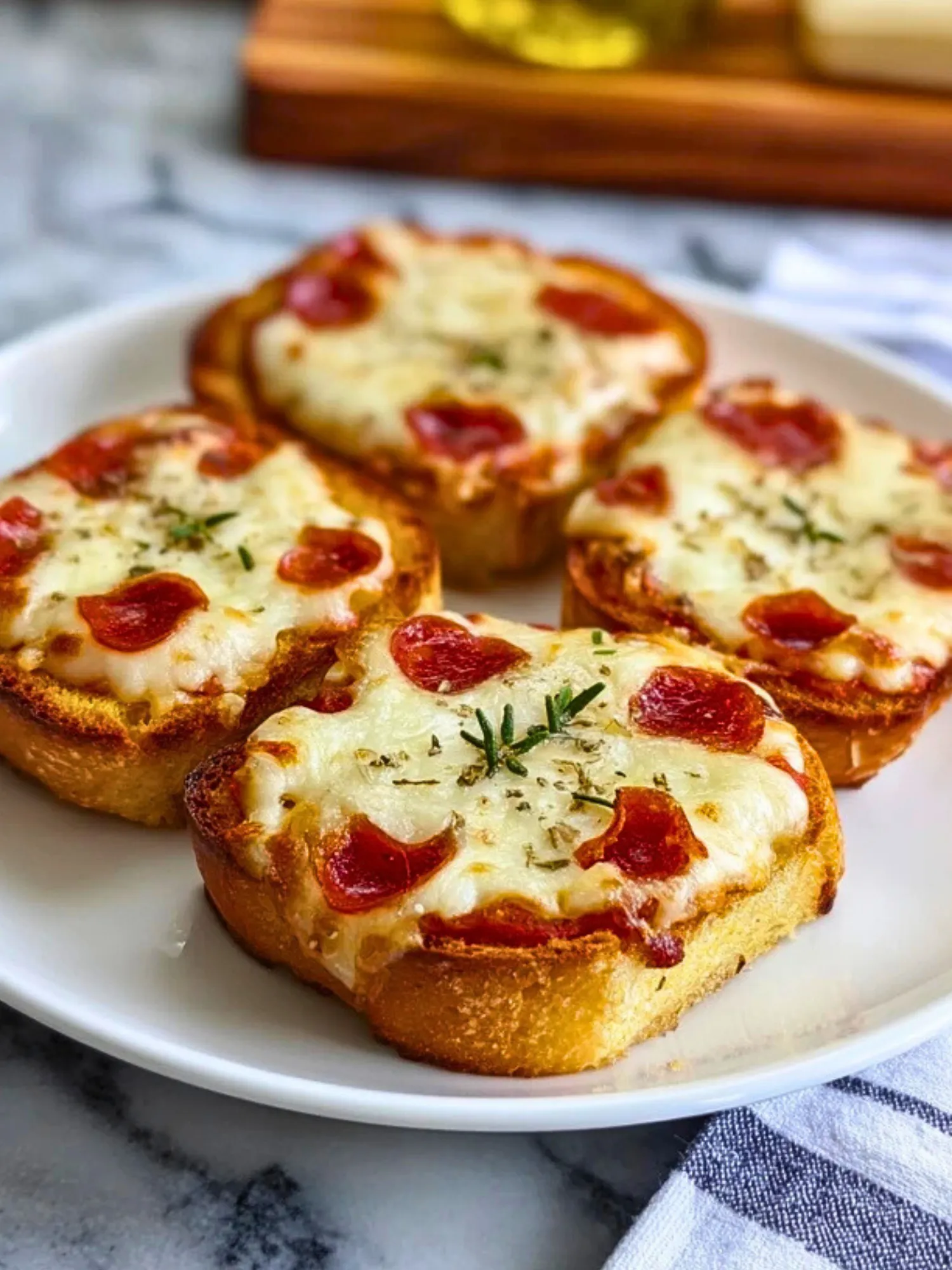 Mini Garlic Toast Pizzas - 3